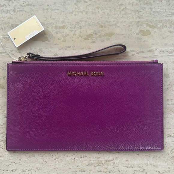 New Michael Kors Wristlet purple cute - Picture 1 of 6